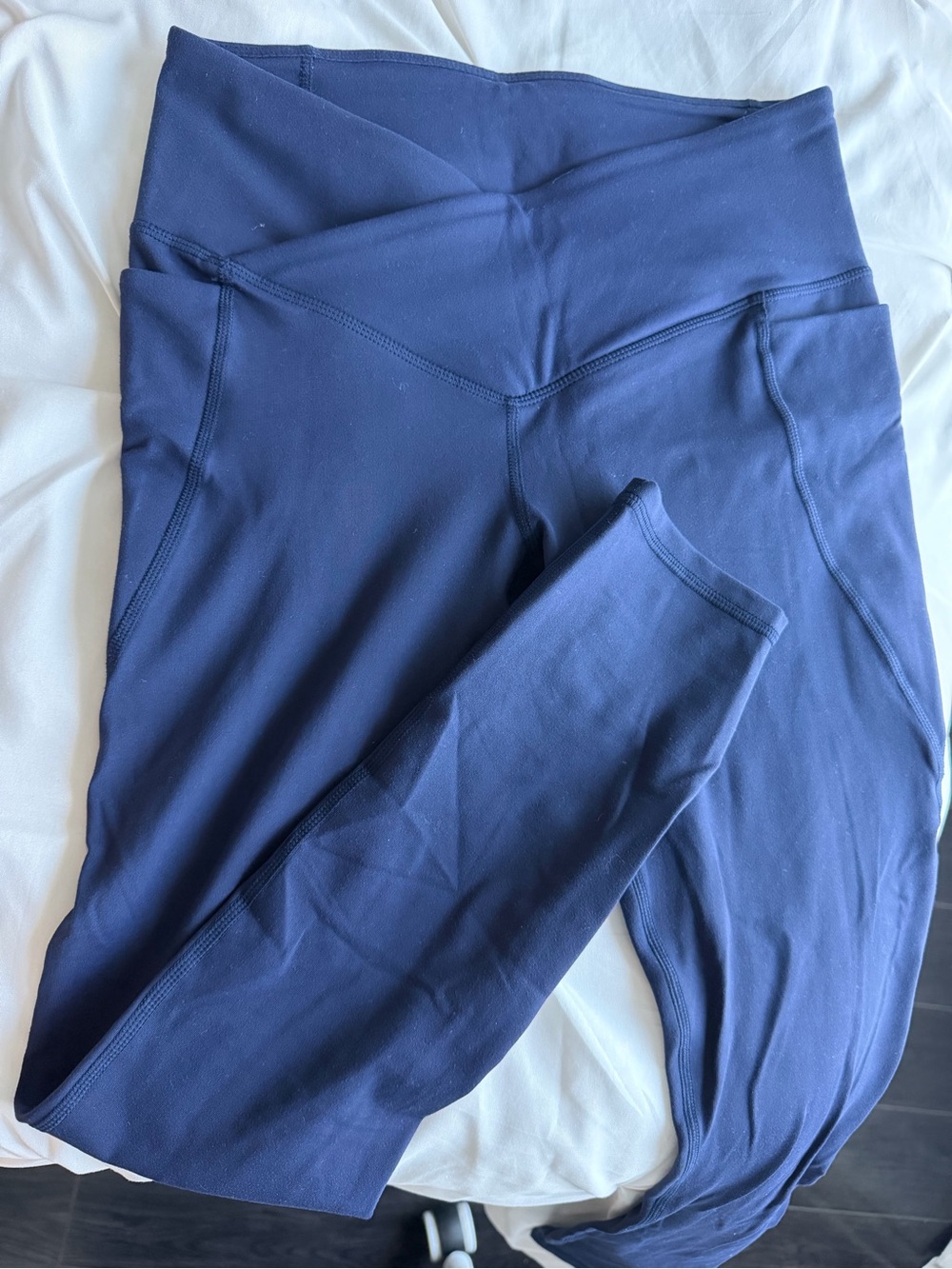 Fabletics Oasis PureLuxe Crossover 7/8 Legging in Deep Navy